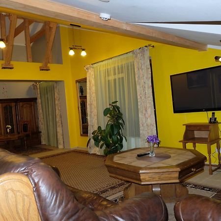 Hotel Green Smiltyne Panevėžys Dış mekan fotoğraf