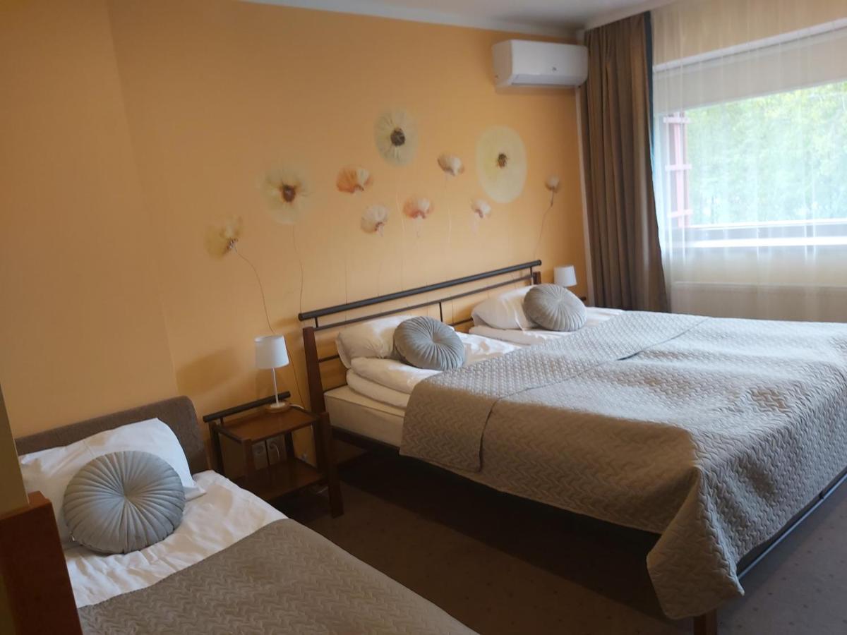Hotel Green Smiltyne Panevėžys Dış mekan fotoğraf